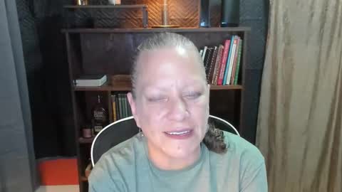 DeniseDavid online show from April 28, 3:11 am