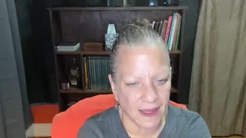 DeniseDavid online show from April 30, 2:18 am