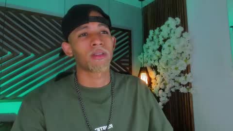 Snapshot of bento_fox chatting on September 20, 4:02 am bento_fox online show from September 20, 4:02 am