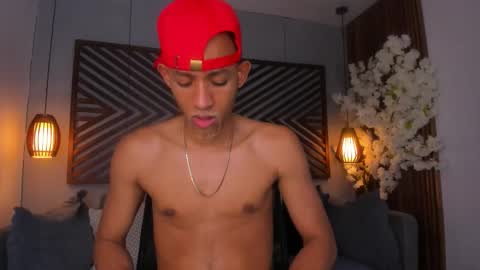 Snapshot of bento_fox chatting on October 8, 4:10 am bento_fox online show from October 8, 4:10 am