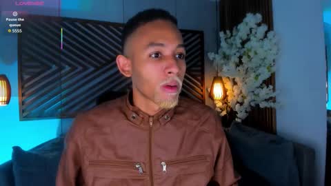 Snapshot of bento_fox chatting on October 13, 3:39 am bento_fox online show from October 13, 3:39 am