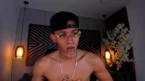 Snapshot of bento_fox chatting on October 22, 3:51 am bento_fox online show from October 22, 3:51 am