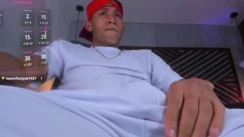 Snapshot of bento_fox chatting on October 24, 4:20 am bento_fox online show from October 24, 4:20 am