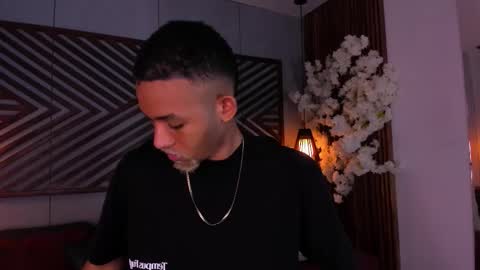 bento_fox online show from November 14, 3:27 am