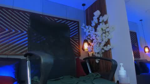 Snapshot of bento_fox chatting on February 13, 3:57 am bento_fox online show from February 13, 3:57 am