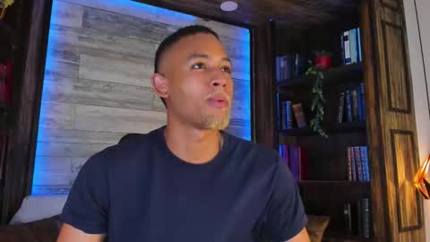 Snapshot of bento_fox chatting on March 5, 4:08 am bento_fox online show from March 5, 4:08 am