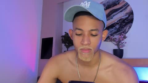 Snapshot of bento_fox chatting on March 8, 3:32 am bento_fox online show from March 8, 3:32 am