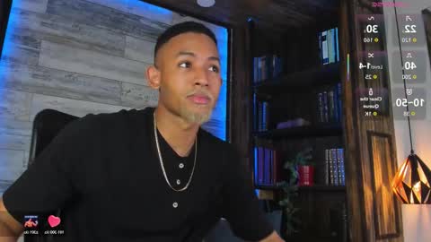 Snapshot of bento_fox chatting on March 22, 3:43 am bento_fox online show from March 22, 3:43 am