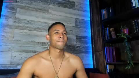 Snapshot of bento_fox chatting on March 26, 4:07 am bento_fox online show from March 26, 4:07 am