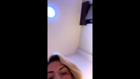 Snapshot of berechucky chatting on September 26, 9:30 pm berechucky online show from September 26, 9:30 pm