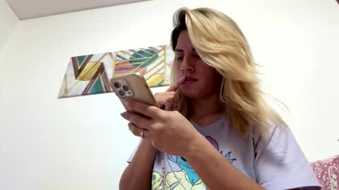 berechucky online show from January 16, 2:15 am