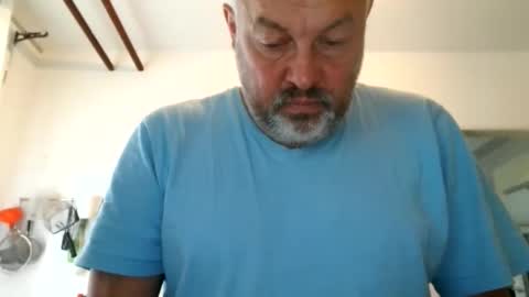 Snapshot of berg_boy chatting on September 27, 8:41 am Martin online show from September 27, 8:41 am