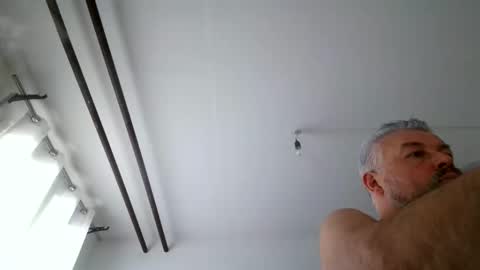 Snapshot of berg_boy chatting on February 1, 9:08 am Martin online show from February 1, 9:08 am