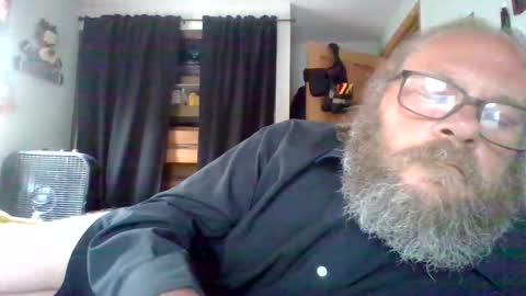 Snapshot of bergeeric1970 chatting on May 31, 5:42 pm bergeeric1970 online show from May 31, 5:42 pm