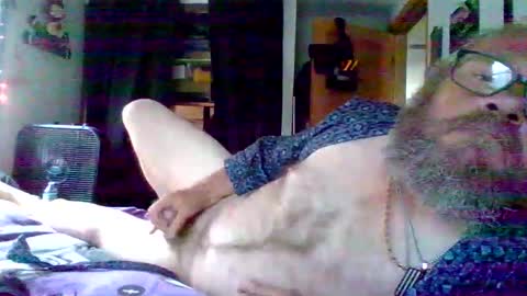 Snapshot of bergeeric1970 chatting on June 1, 10:11 pm bergeeric1970 online show from June 1, 10:11 pm
