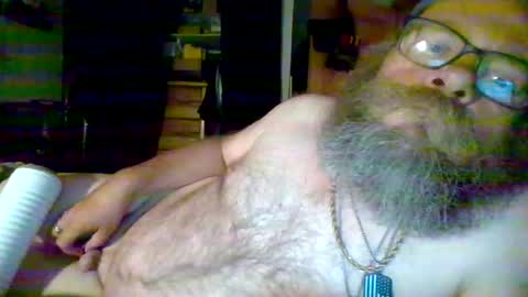 Snapshot of bergeeric1970 chatting on July 15, 6:07 am bergeeric1970 online show from July 15, 6:07 am