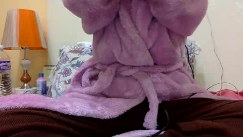 Snapshot of bermudatriangle12 chatting on January 7, 5:20 pm tixxie online show from January 7, 5:20 pm