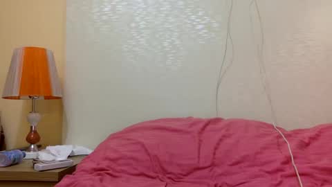 Snapshot of bermudatriangle12 chatting on January 29, 3:54 am tixxie online show from January 29, 3:54 am