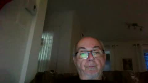 bernard1102 online show from December 20, 12:05 pm