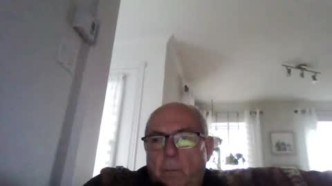 bernard1102 online show from October 31, 6:42 pm