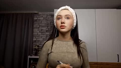 Snapshot of berniebourret chatting on February 7, 1:15 pm Amber online show from February 7, 1:15 pm