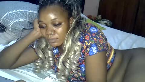 Snapshot of beroh_pendo chatting on July 5, 9:00 pm beroh_pendo online show from July 5, 9:00 pm