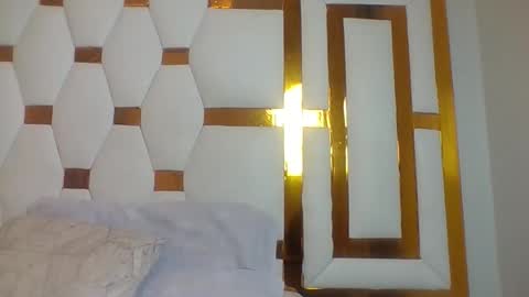 berryl online show from November 18, 7:07 pm