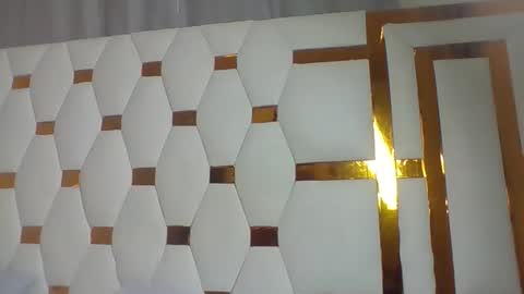 berryl online show from December 17, 6:58 pm