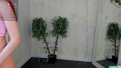 Berta  online show from May 15, 11:34 pm