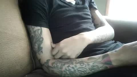 ToxicPipe757 online show from March 3, 3:40 pm