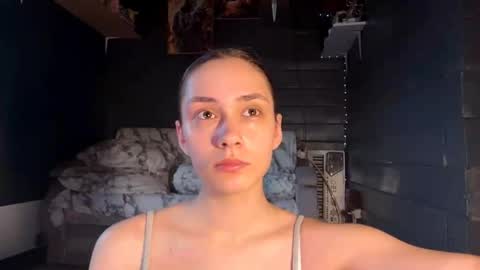 bessiemaben online show from April 5, 3:15 am