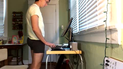 Snapshot of best_triam chatting on October 8, 10:18 pm best_triam online show from October 8, 10:18 pm