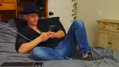 twitter zack1fisher online show from February 6, 12:26 am