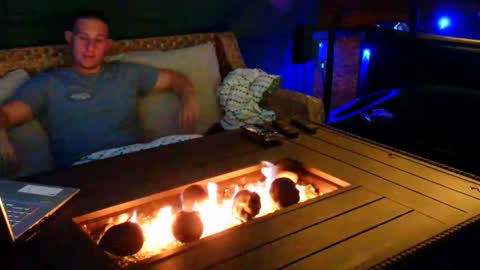 twitter zack1fisher online show from February 20, 6:26 am