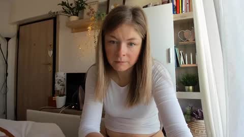 Vicky   online show from December 2, 7:47 am