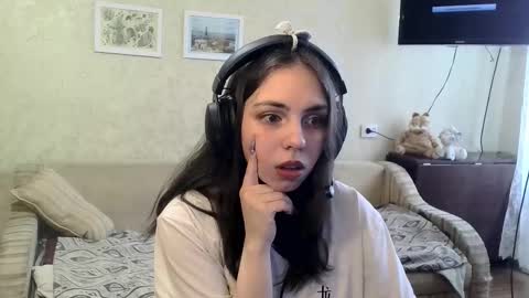 Snapshot of bethany_tease chatting on February 10, 8:51 am bethany_tease online show from February 10, 8:51 am