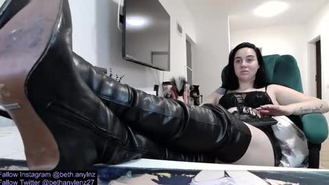 bethanylenz2 online show from November 4, 10:03 am