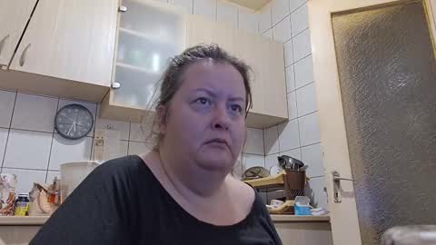 bethnorth online show from October 9, 2:31 am