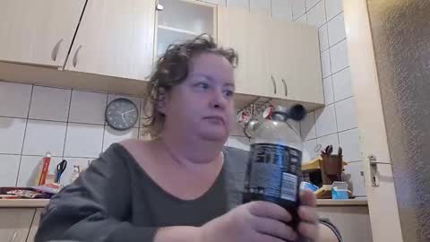 bethnorth online show from October 11, 2:11 am