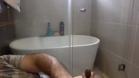 Snapshot of betoooox chatting on February 27, 2:06 pm Virtual Gentleman online show from February 27, 2:06 pm