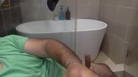 Snapshot of betoooox chatting on April 3, 3:59 am Virtual Gentleman online show from April 3, 3:59 am