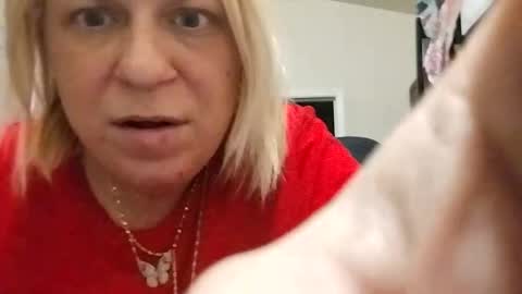 betsygore78 online show from February 6, 10:59 am