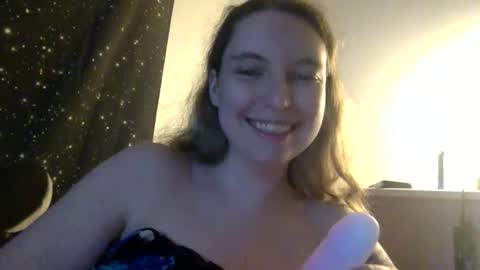 Snapshot of betterwhenitsrough69 chatting on February 14, 3:14 am betterwhenitsrough69 online show from February 14, 3:14 am