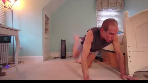 betterwithu2 online show from November 25, 8:20 pm