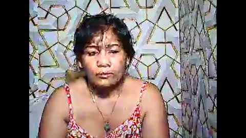 Snapshot of betty_83 chatting on March 1, 12:40 pm betty_83 online show from March 1, 12:40 pm