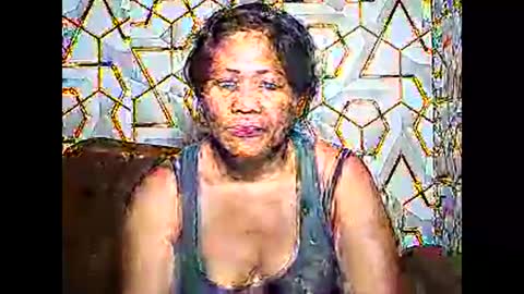 Snapshot of betty_83 chatting on March 3, 12:33 pm betty_83 online show from March 3, 12:33 pm