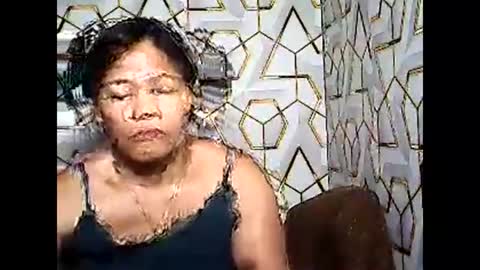 Snapshot of betty_83 chatting on March 15, 1:00 am betty_83 online show from March 15, 1:00 am