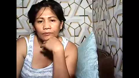 Snapshot of betty_83 chatting on March 20, 12:54 pm betty_83 online show from March 20, 12:54 pm