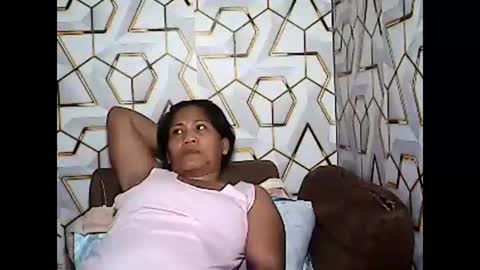 Snapshot of betty_83 chatting on March 22, 12:41 pm betty_83 online show from March 22, 12:41 pm