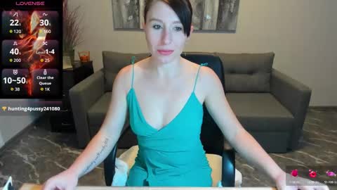 Snapshot of betty_jone chatting on February 2, 6:45 am Betty online show from February 2, 6:45 am